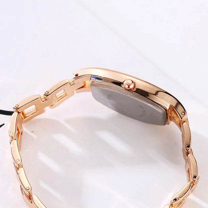 Nouvelle arrivée montres à Quartz montres en cristal or argent