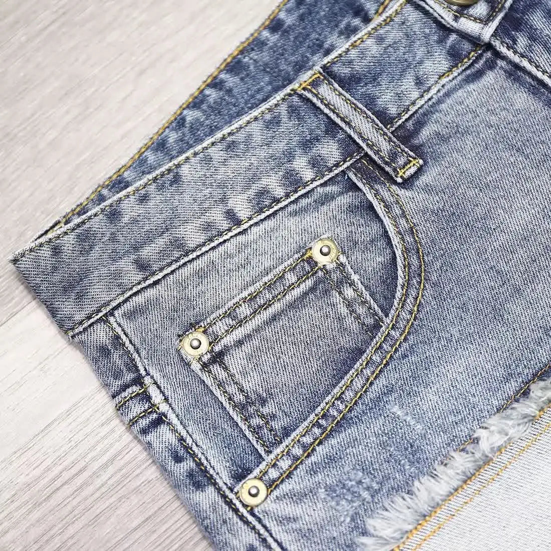 Short en denim de luxe pour hommes, vêtements de style coréen, patchwork, designer, décontracté, longueur au genou, jean court classique, été, nouveau, 2023
