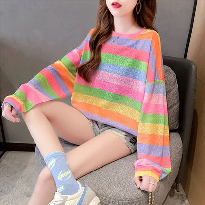 Pull à manches longues rayé arc-en-ciel pour femmes, protection solaire d'été, haut léger, maille surdimensionnée, chemise polyvalente pour climatisation
