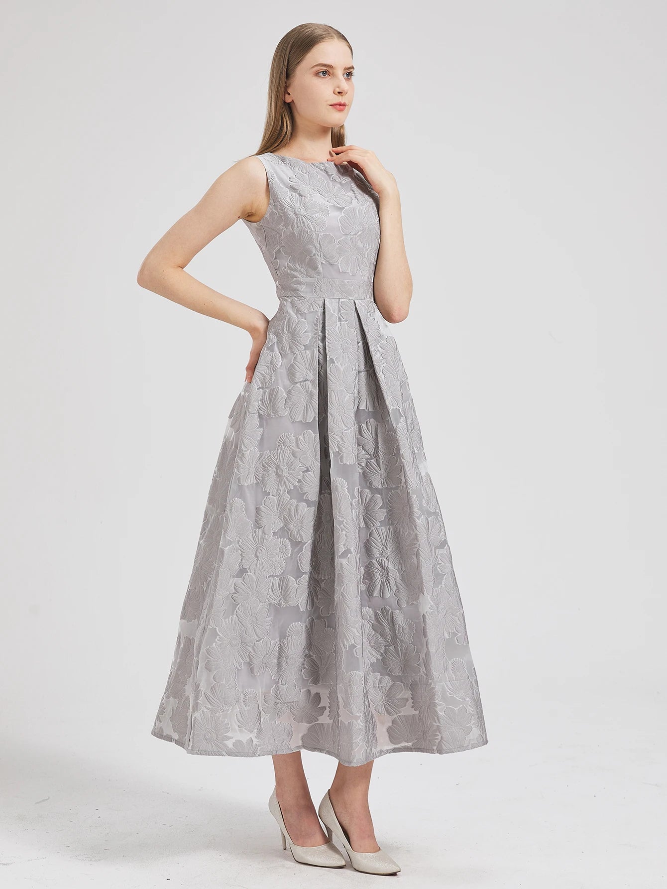 Robe longue élégante en Organza brodée de fleurs pour femmes, nouvelle mode d'été, sans manches, robes de soirée de vacances, de bal, 2024