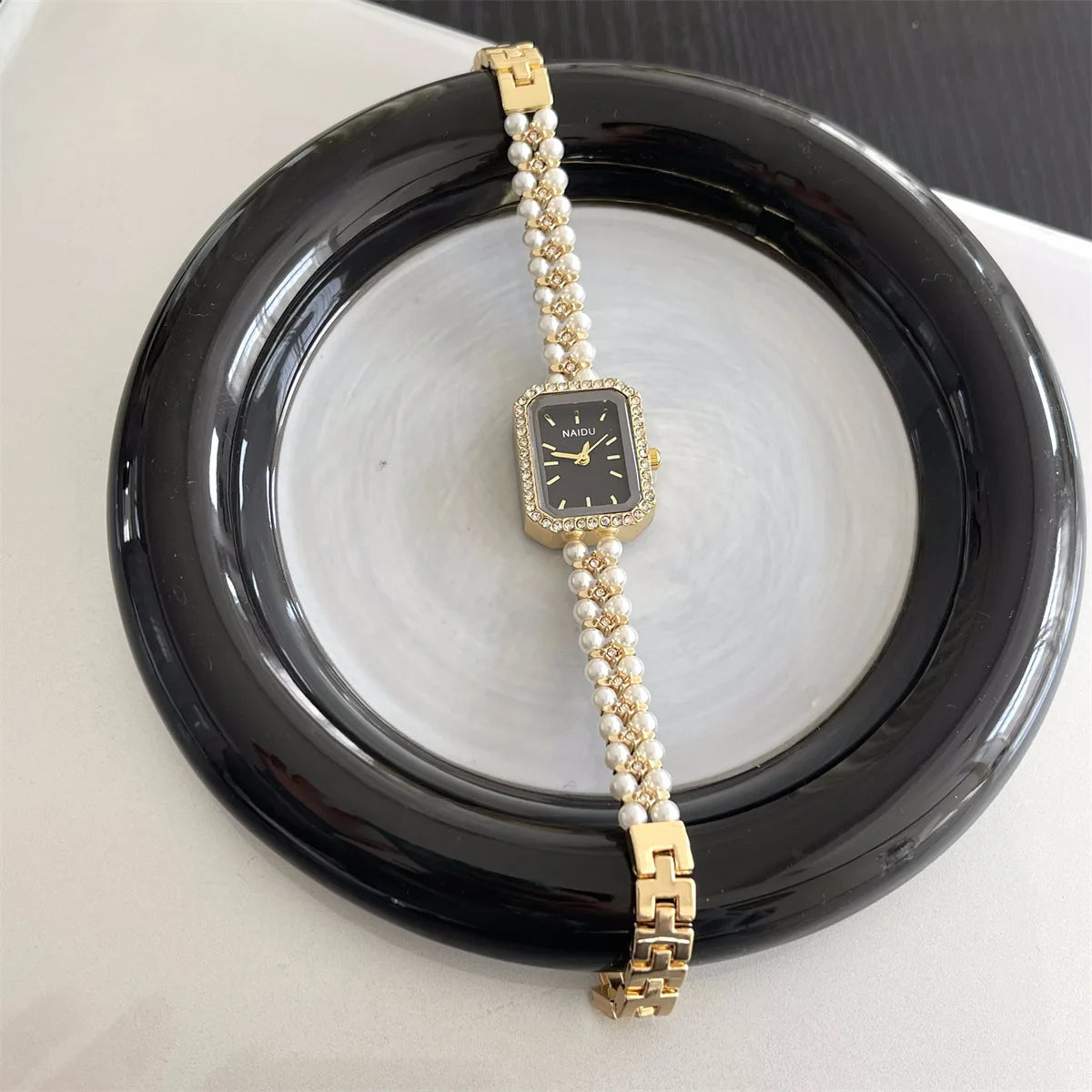 Perle de luxe cloutée Bracelet femmes montre dames cadeau Bracelet montres mode Quartz