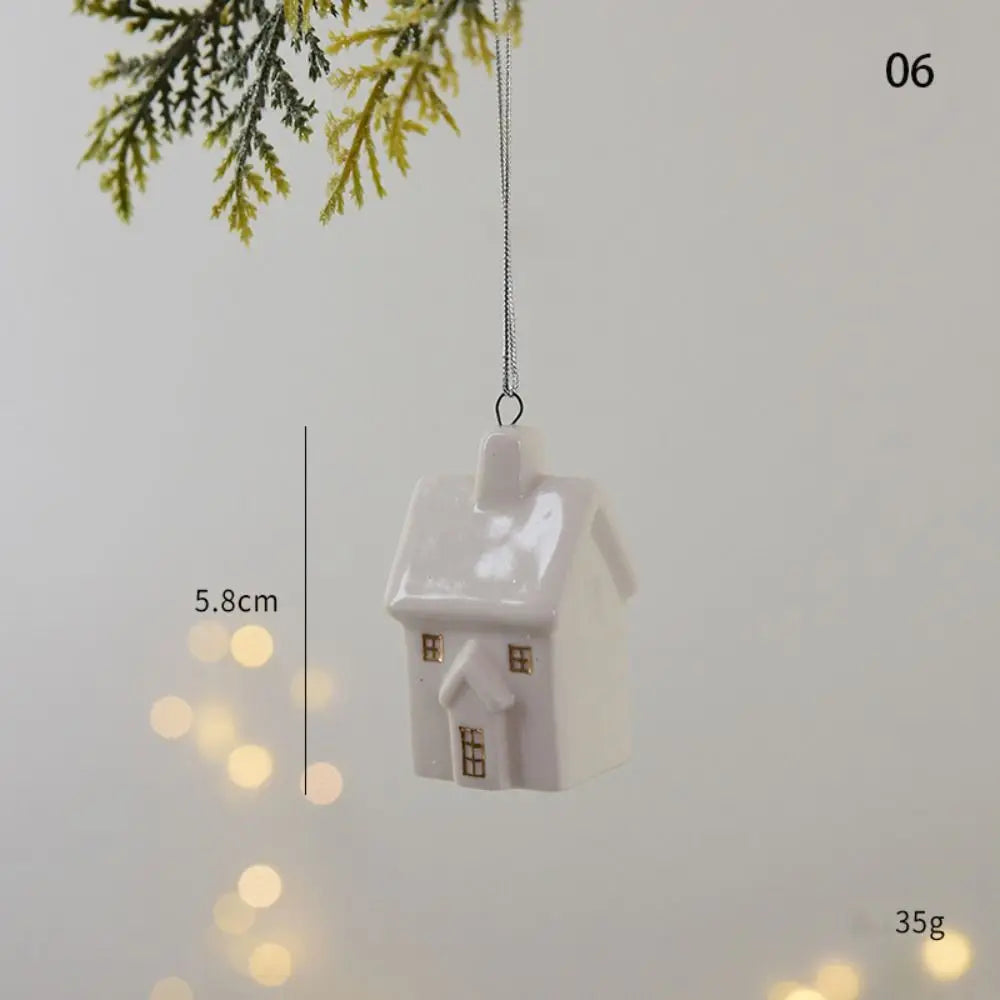 Pendentif de maison en céramique évidée, maison de neige, breloques d'arbre de Noël, décoration de bonne année, cadeaux