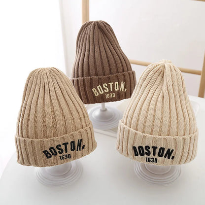 Chapeau en laine avec cache-oreilles brodé pour bébé, bonnet pour tout-petit, protection des oreilles pour enfants, lettre, document solide, chaud, hiver