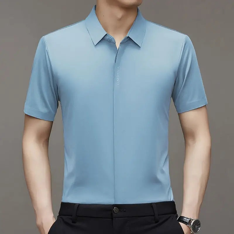 Chemise d'été intelligente et décontractée à manches courtes pour hommes, couleur unie, col carré, boutons brodés, lettre haut de gamme, résistant aux rides
