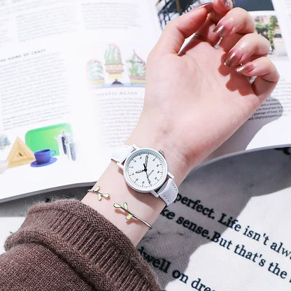 Women Luxury Quartz Watch PU Leather Strap Watches Waterproof Round Retro Bracelet Watch Ladies Girls Wristwatch