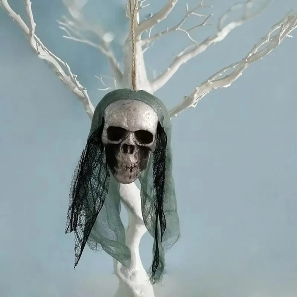 Décorations de crâne d'halloween, ornements suspendus de crâne en mousse, tête d'os de vêtements de mariée, accessoires de décoration d'horreur de maison hantée