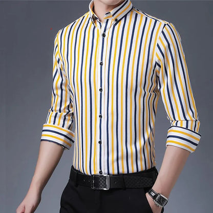 Chemise à manches longues à rayures pour hommes, coupe couvertes, col rabattu, affaires décontractées, tendance de la mode, édition coréenne, printemps, automne, nouveau, 2024
