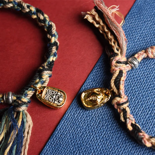 Corde sale tibétaine frottant à la main Bracelet en coton produit fini tissé à la main vent tibétain Zakiram Ga Wu boîte corde à main pour femmes