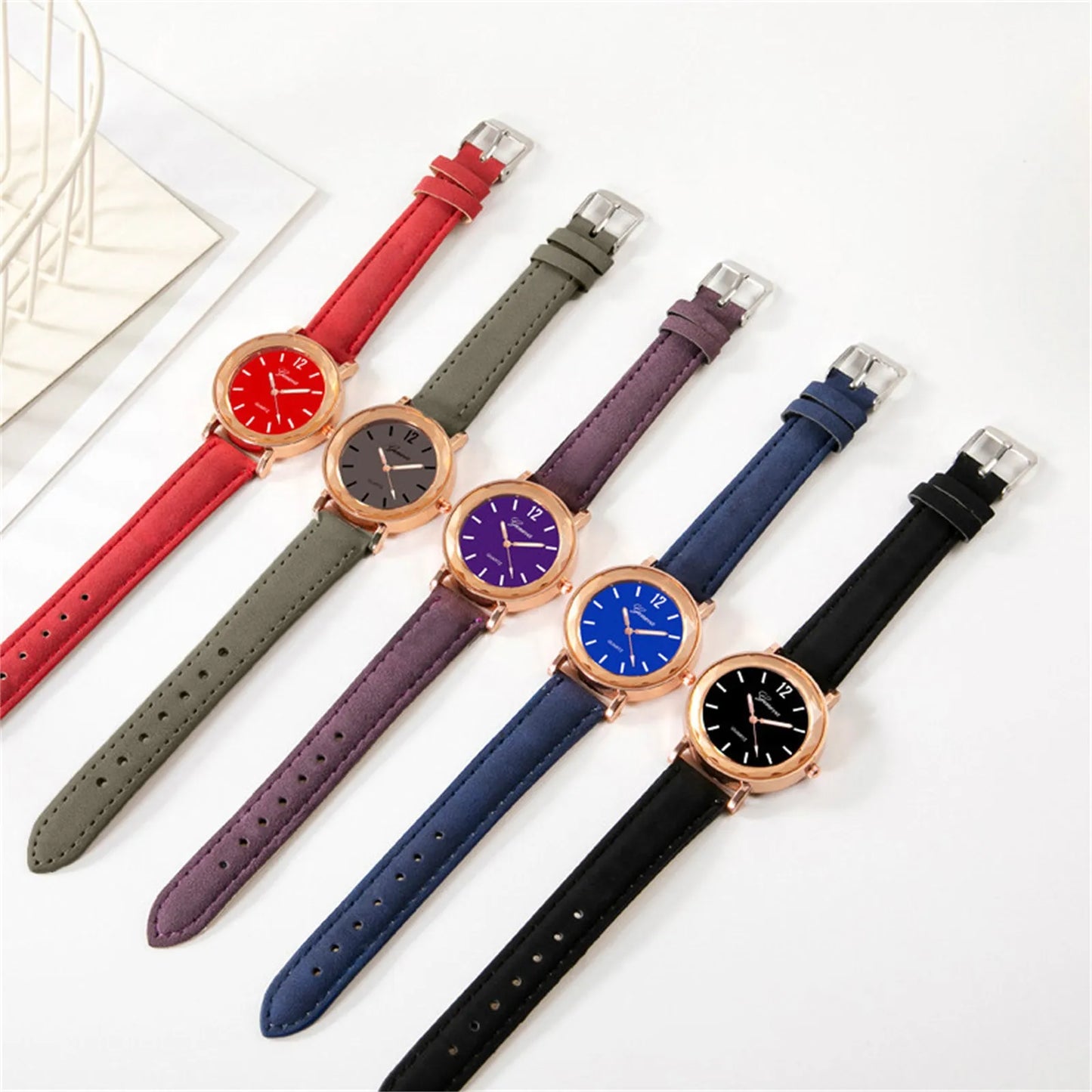 Montre à Quartz décontractée, bracelet en cuir, strass,