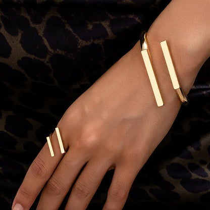 Porte-bonheur  trèfle à quatre feuilles  Bracelet anneaux ensembles pour femmes Bracelet anneaux évidé Bracelet bijoux