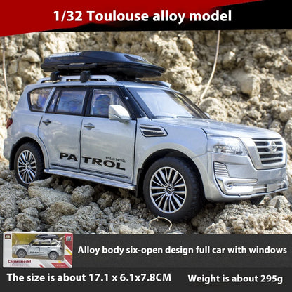 Nissan Patrol – SUV tout-terrain en alliage métallique moulé sous pression, modèle de voiture à retirer, série son et lumière, jouet pour garçons, cadeau d'anniversaire, 1:32