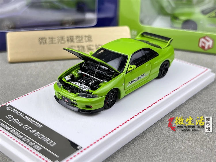 Stock 1:64 GTR R33 400R Skyline R32 R35 modèle de voiture moulée sous pression en alliage, jouet pour adolescents, à collectionner, cadeau d'anniversaire pour enfants.