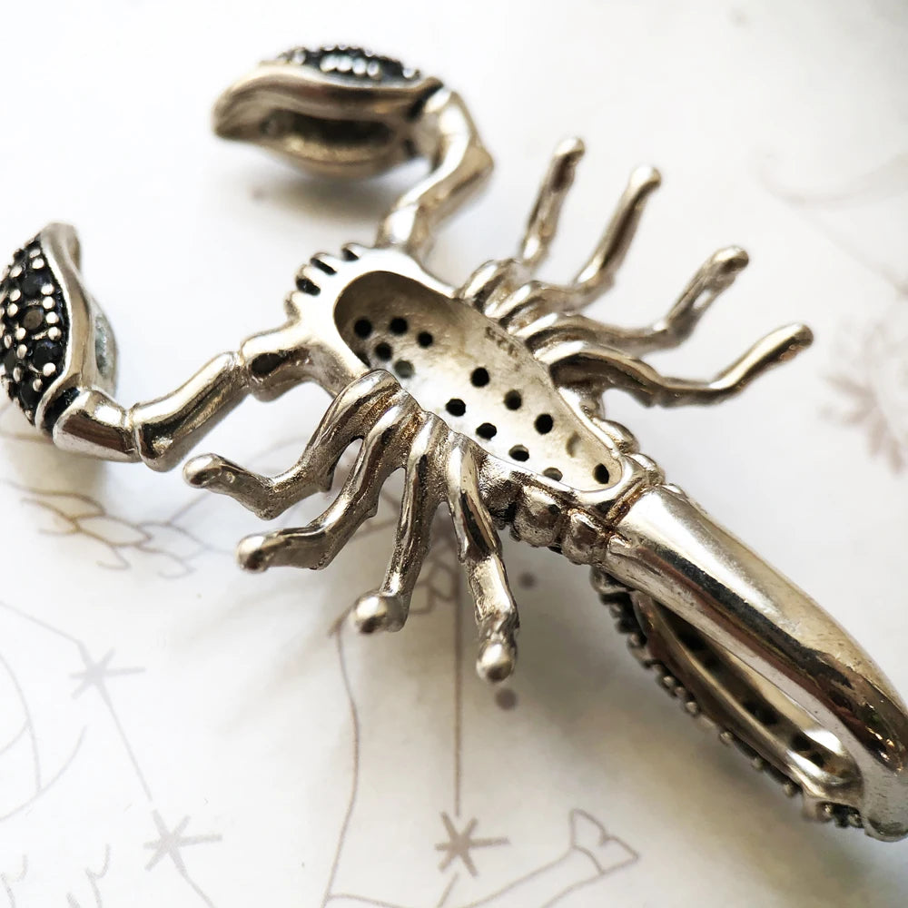 Pendentif Scorpion noir, flambant neuf, bijoux à la mode européenne, accessoires en argent Sterling 925, cadeau pour femmes et hommes rebelle