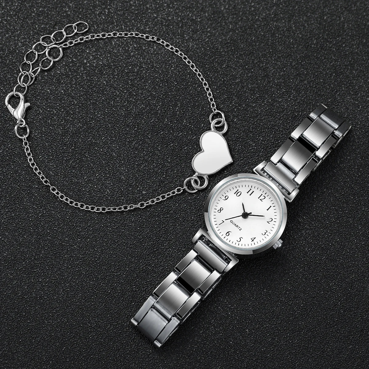 Montre à quartz compacte avec bracelet en forme de cœur pour femme, cadran rond, mode, ensemble de 4 pièces