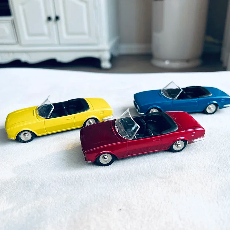 Dinky Cabriolet 1/43 en alliage moulé sous pression, modèle de voiture de sport Convertible 504, affichage en métal, véhicule classique, jouet de Collection pour adultes