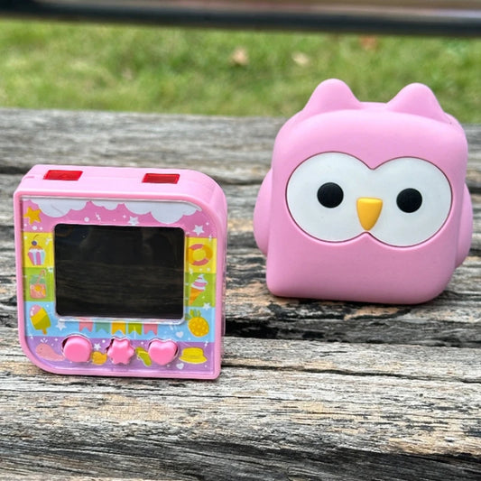 Tamagotchi – Console de jeu électronique originale pour animaux de compagnie, Version anglaise, écran couleur, jouets de développement pour animaux de compagnie, cadeaux