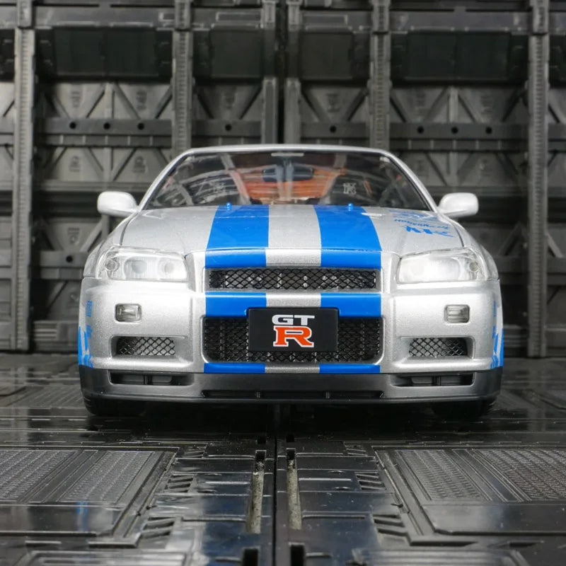 1:18 Nissan GT-R34 SKYLINE modèle de voiture en alliage Super voiture de sport acousto-optique direction rétractable porte jouet pour enfants peut être ouverte