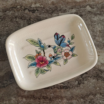 Elegant Ceramic Soap Dish with Drainage - Large, European-Style Bathroom Accessory for Home and Hotel Use